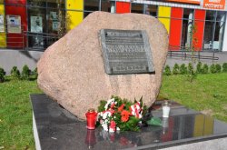 Pomnik poświęcony pamięci plutonowego Bolesława Bierwiaczonka