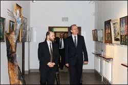 Zwiedzanie Muzeum; od lewej: T. Tichoniuk, A. Averyanov